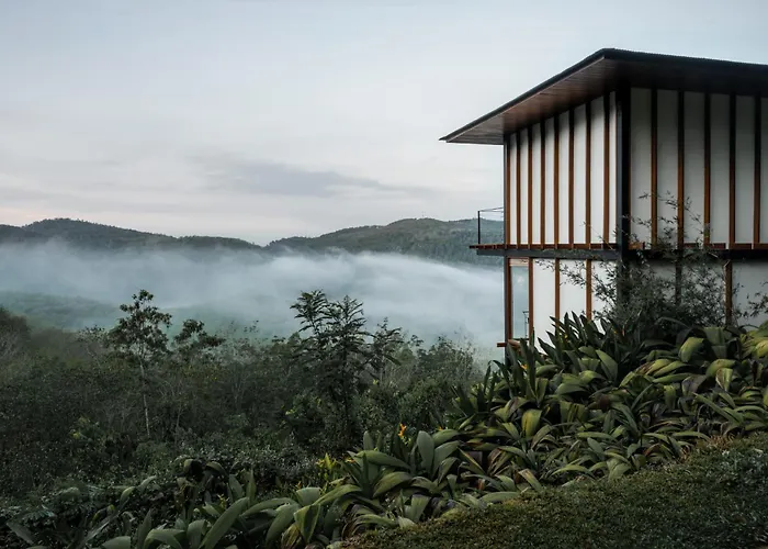 Glenross Living - A Collection Of 7 Private Pool Villas And 3 Colonial Suites